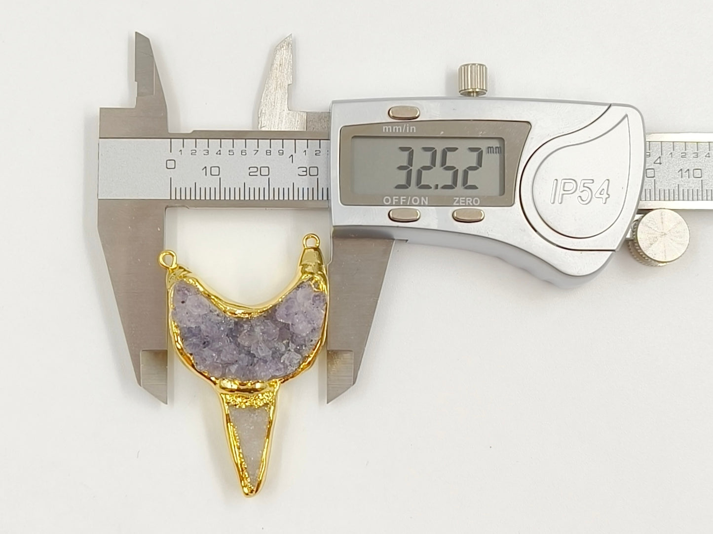 WT-P2062 New Arrival Gold Electroplated Natural Amethyst And Quartz Pendant With Double Hoops For Vintage Style Necklace Making