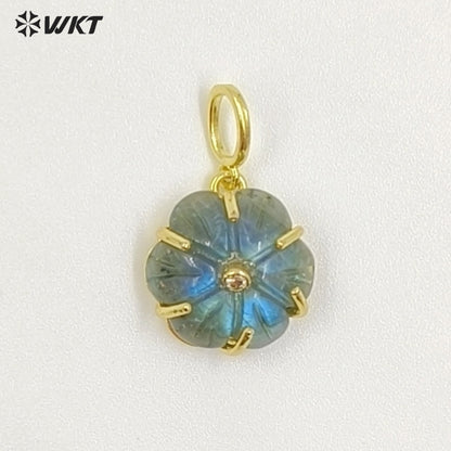 WT-P2121 Delicate Gold Plated Zircon And Natural Gemstones Carved Flower Shape Little Pendants For Girls Fashion Necklace Design