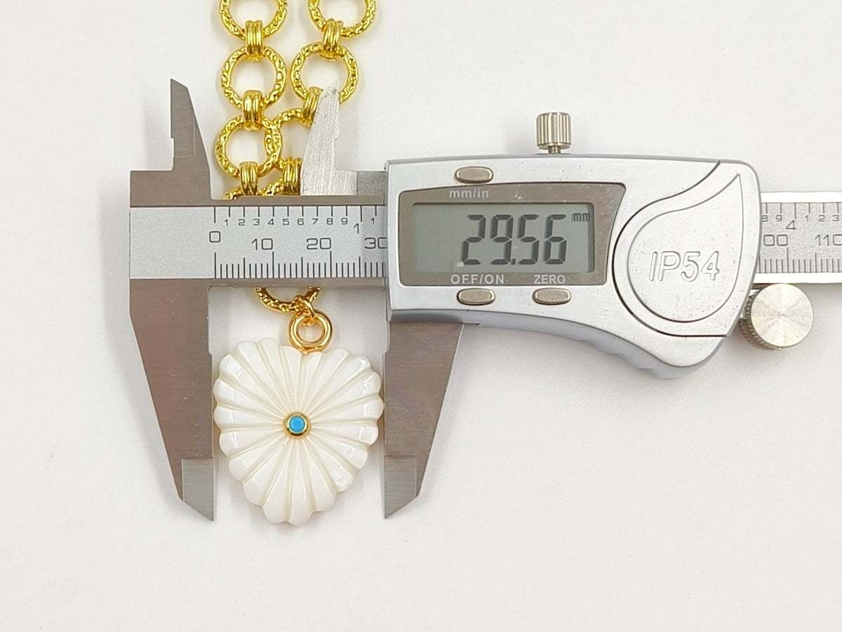WT-JN398 Wonderful Design Gold Electroplated Thick And Thin Chain Splicing With Shell Pendant Necklaces As Women Fashion Jewelry