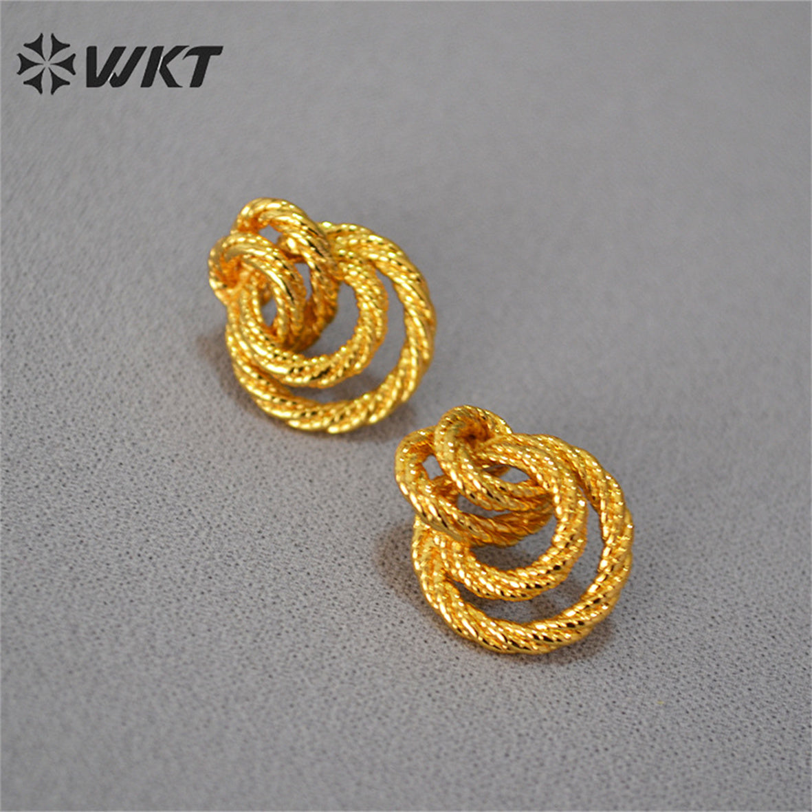 WT-E717 Europe a Small Medieval Twist Wrapped Braided Brass Gilded Atmosphere Exaggerated 925 Silver Needle Earrings