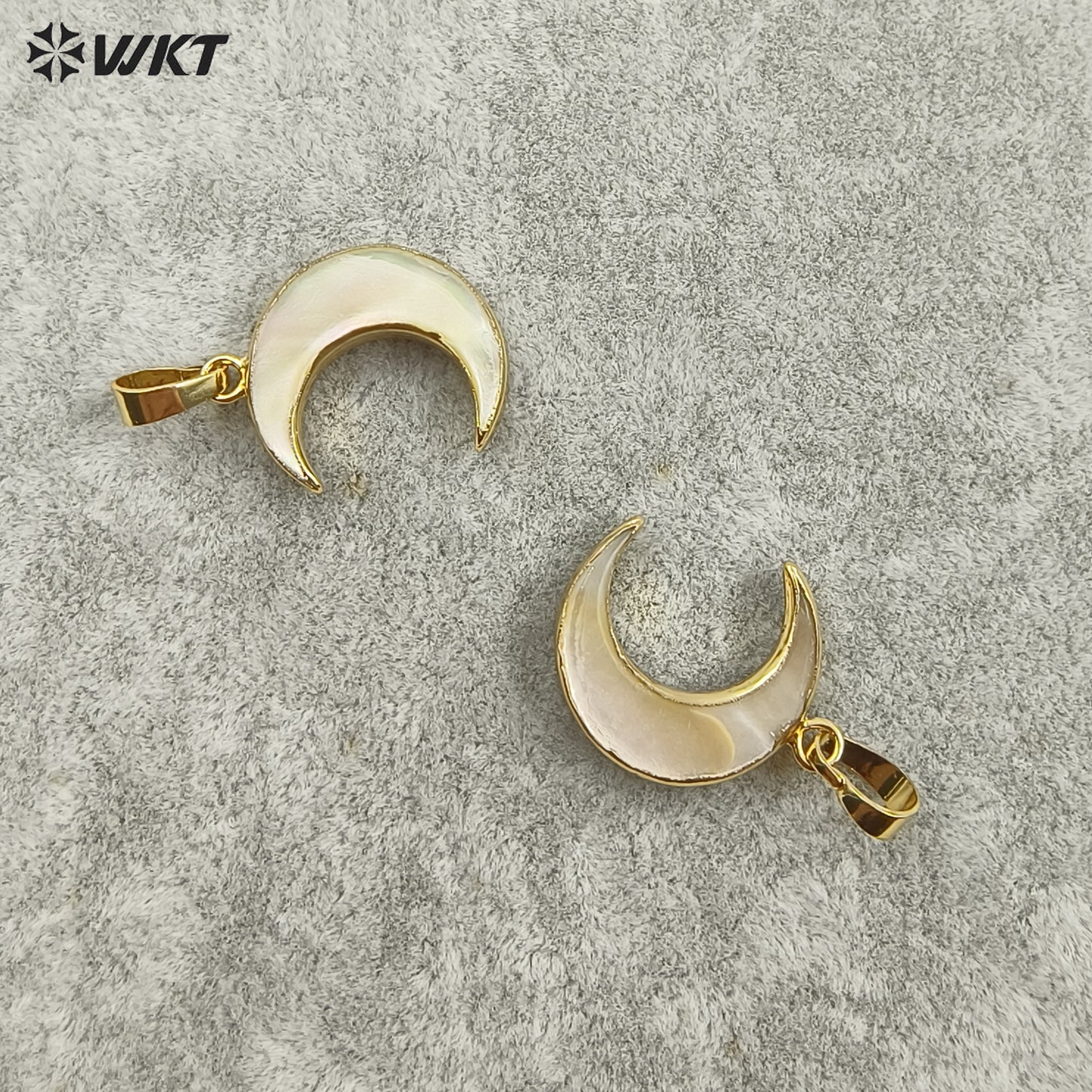 WT-P954 New!!! Natural Yellow Shell Moon Pendant,Wholesale 24k Real Gold Plated Edge Moon Shell Pendant for Women