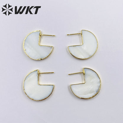 WT-MPE077 Wholesale Gold Plated Natural MOP Shell Earring Women Crescent Horn Earring for Wedling or Office Style Earrings