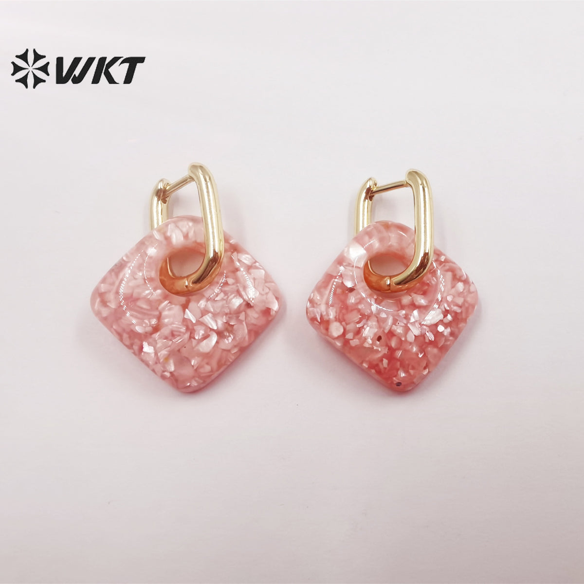 WT-MPE073 European and American Earrings Cute Small Shell Enamel Earrings Colorful square Pendant 18k Gold-plated Earrings