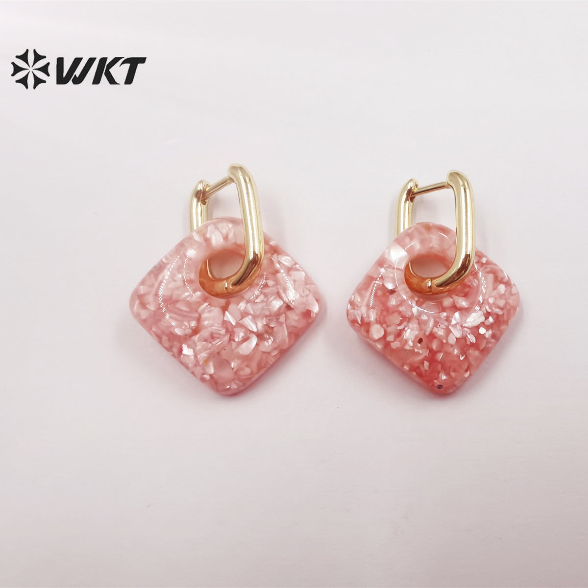 WT-MPE073 European and American Earrings Cute Small Shell Enamel Earrings Colorful square Pendant 18k Gold-plated Earrings
