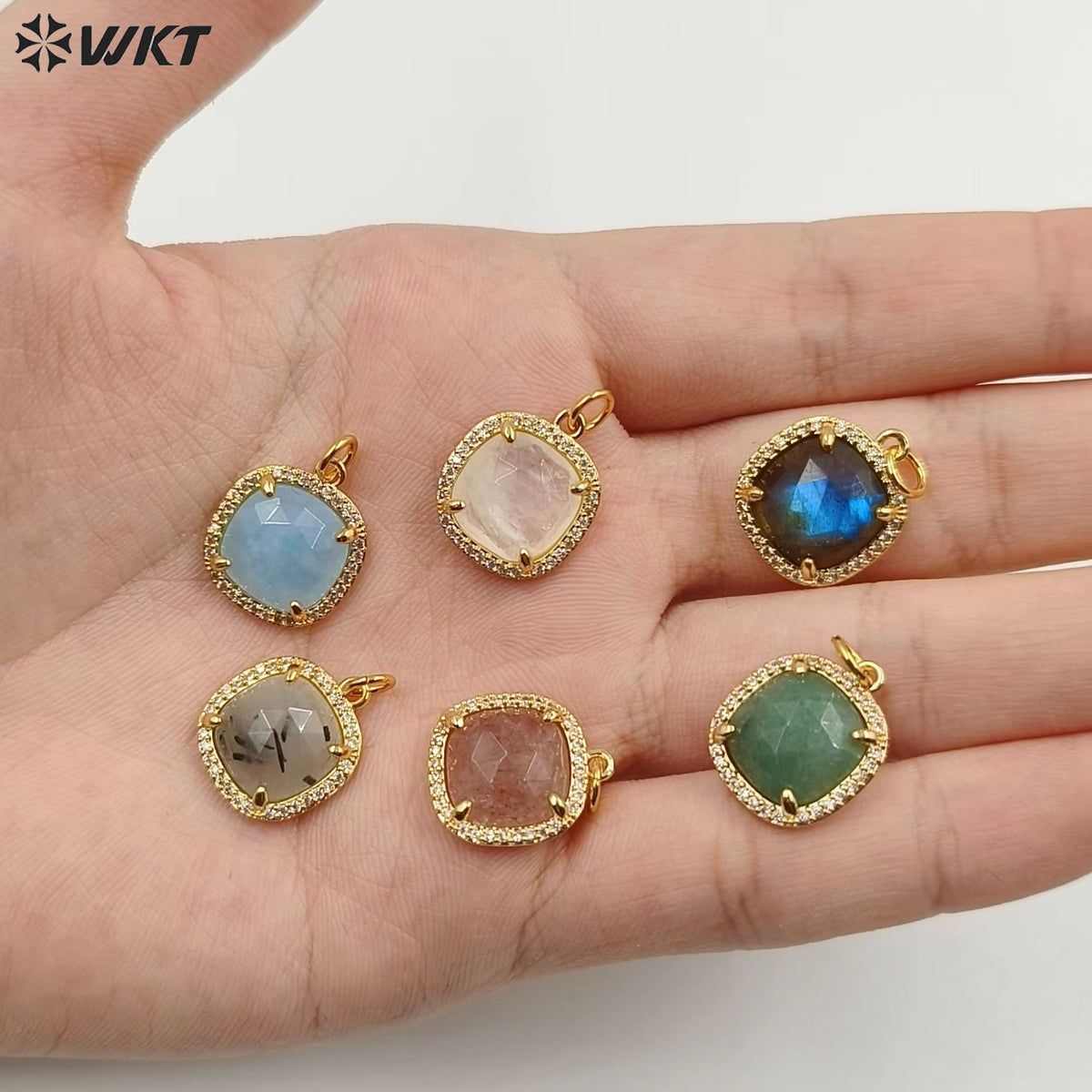 WT-MP268 Newest Vintage Style Ball Shaped Cubic Zircon Stone for Bracelet Design Women Gold Bezel Square Shaped Pendant