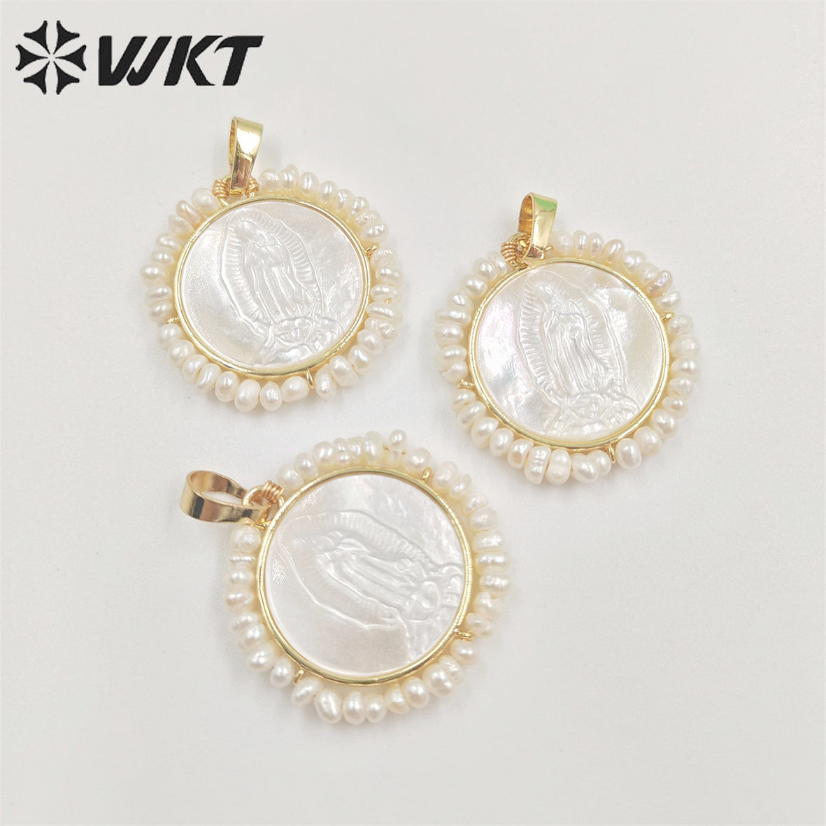 WT-JP256 New Design the God of Mother Virgen Maria Shell Pendant Fashion Gold Bezel White Round Amen Madrededios Pendants