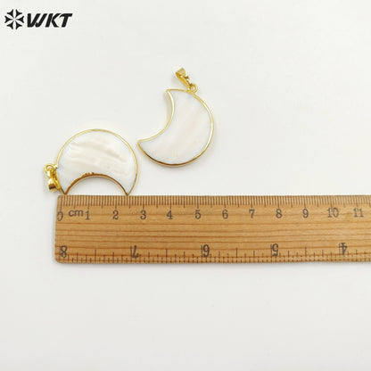 WT-P1137 New Arrival Wholesale High Quality Pure Pearl Moon Pendant with 18K Gold Chic Generous for Gift