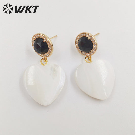 WT-MPE075 Wholesale Newest Fashion Gold Micro Pave Cat Eye Studs Earring Popular Women Heart Shell Dangle Earrings