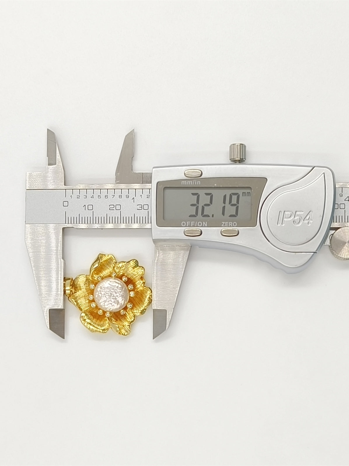 WT-P2049 Amazing Gold Plated Zircon And Multi Colors Natural Gemstones Flower Shape Pendants For Necklace Making Findings