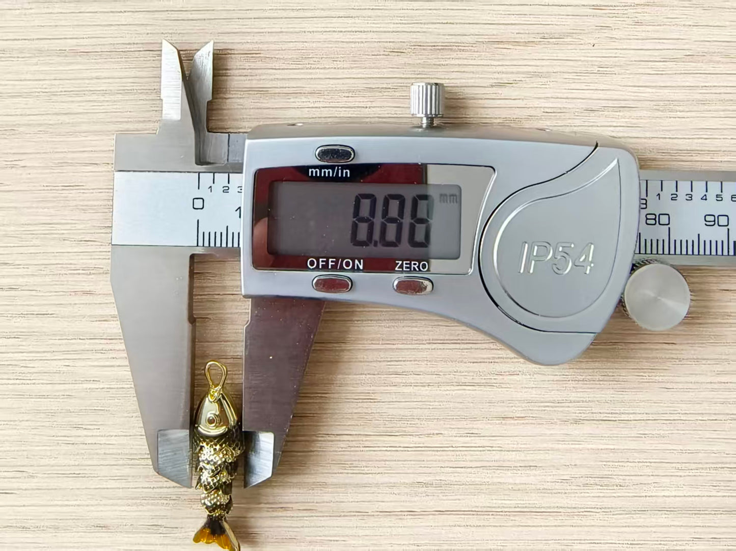 WT-MP322 High Quality Ocean Series Multi Designs Yellow Brass Gold Electroplated Metal Fish Shape Pendants As Jewelry Findings