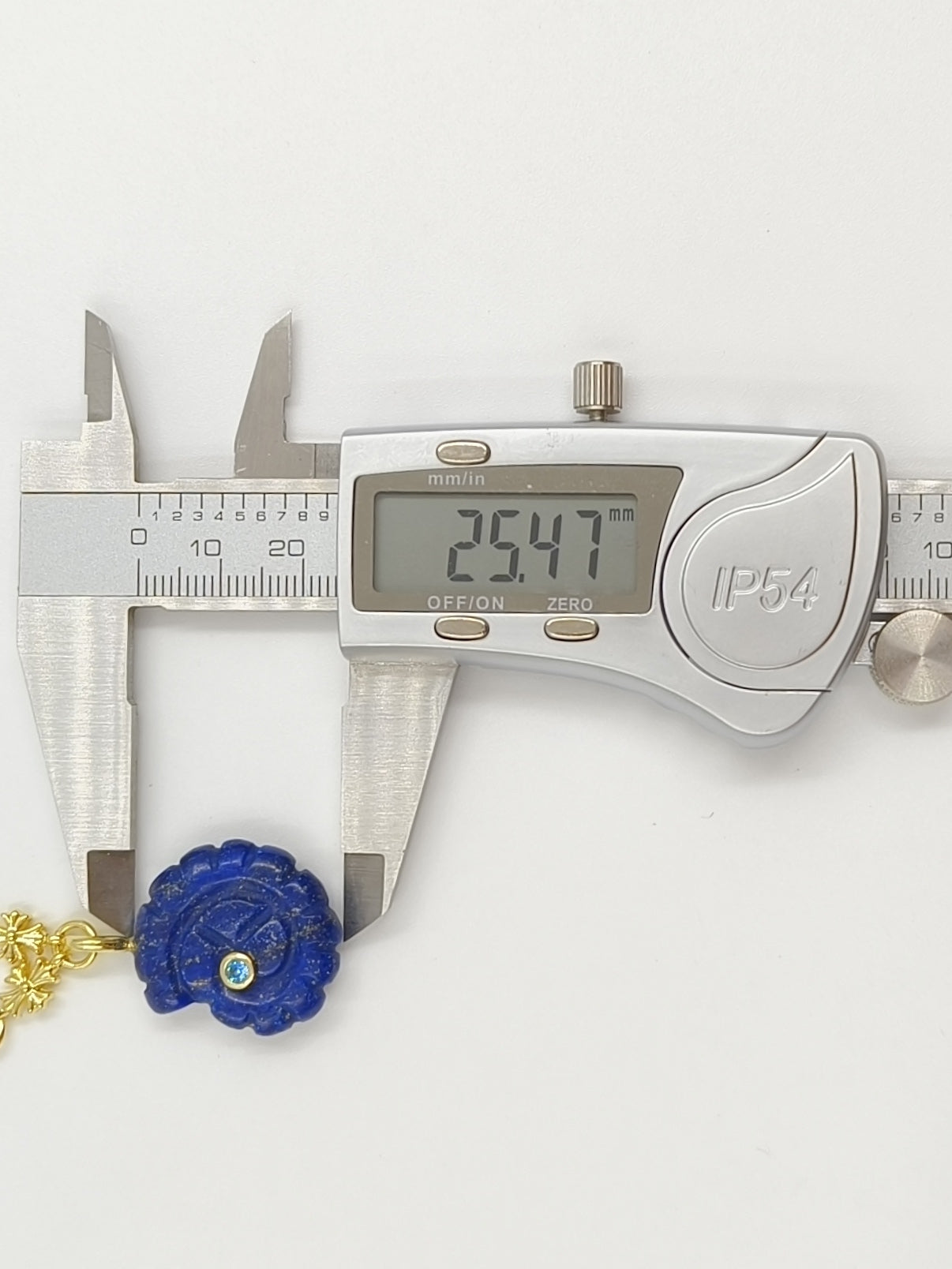 WT-N1507 Fashion Lovely Gold Plated Zircon And Natural Gemstones Carved Trumpet Pendant Necklaces As Women Birthday Gift Jewelry