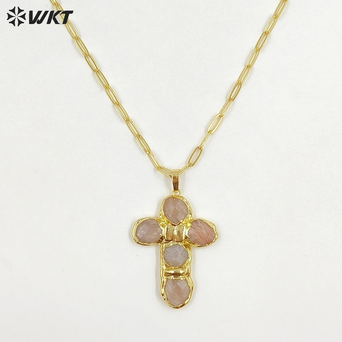 WT-N1543 Factory Wholesale High Quality 18K Gold Plated Natural Gemstone Cross Shape Pendant Necklaces As Women Trendy Jewelry