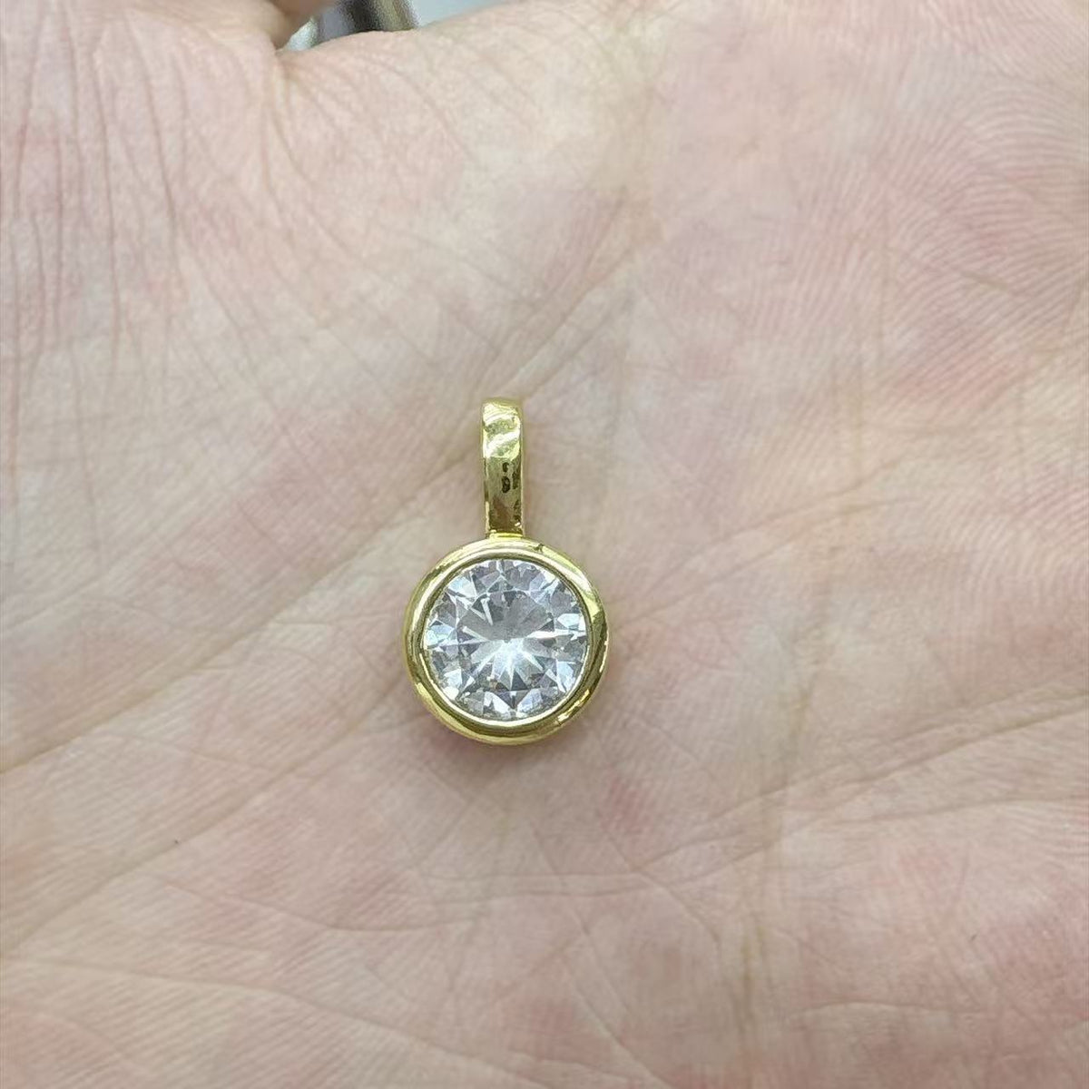 WT-MP334 High Quality Wholesale Round Square Heart Shape White Zircon Tiny Gold Pendants As Handmade Jewelry Accessories