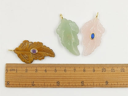 WT-P2094 High Quality Zircon Setting In Natural Gemstones Hand Carved Leaf Shape Pendants For Trendy Necklace Decorations