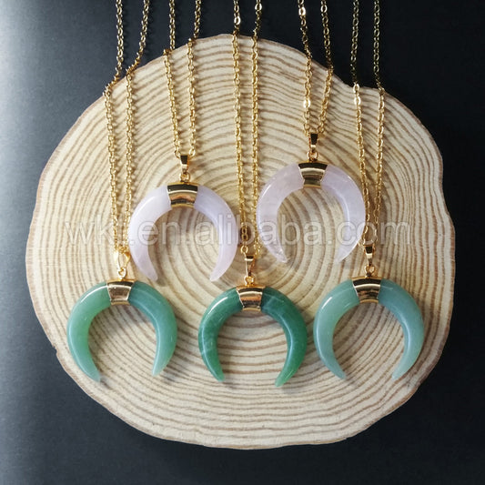 WT-N701 Wholesale Hot Shape Natural Stone Crescent Horn Half Moon Horn Necklace Rose Quartz and Green Chalcedony Horn