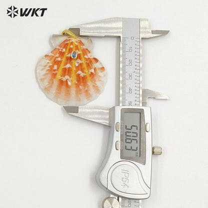 WT-JP503 Trendy Popular Zircon And Natural Scallop Shell Gold Pendants For Girls Lovely Handmade Earrings Design Accessory