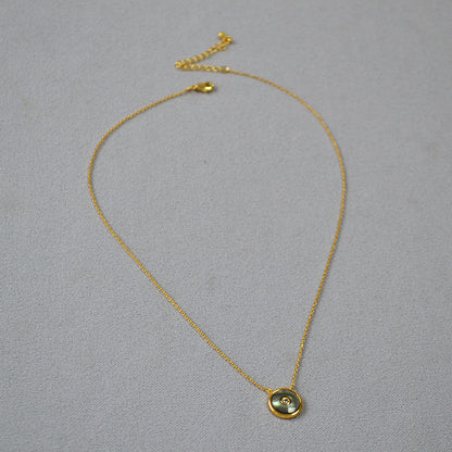 WT-JN254 Wholesale Vintage Style Brass Plating Fashion Light Luxury Mother Shell Button Round Label Necklace