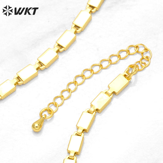 WT-BFN053 Europe and the United States Design Small square Snake Chain Necklace Ins Trendy New Luxury Clavicle Metal Necklace