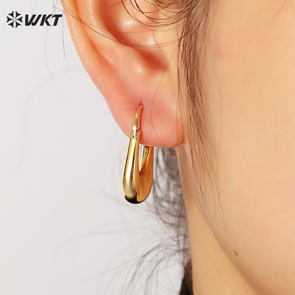 WT-E744 Wholesale Fashion 18K Gold Plated Resist Tarnishable Bag Design Hoop Earrings Women Trendy Europe Simple Metal