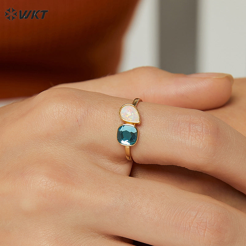 WT-MR037 Blue Square Zircon and Waterdrop Opal Charms Special Exquisite Design Ring for Winter&Autumn Fine Decorative