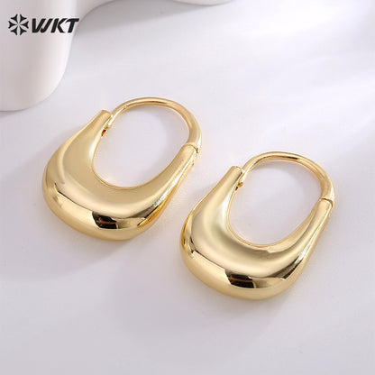 WT-E744 Wholesale Fashion 18K Gold Plated Resist Tarnishable Bag Design Hoop Earrings Women Trendy Europe Simple Metal