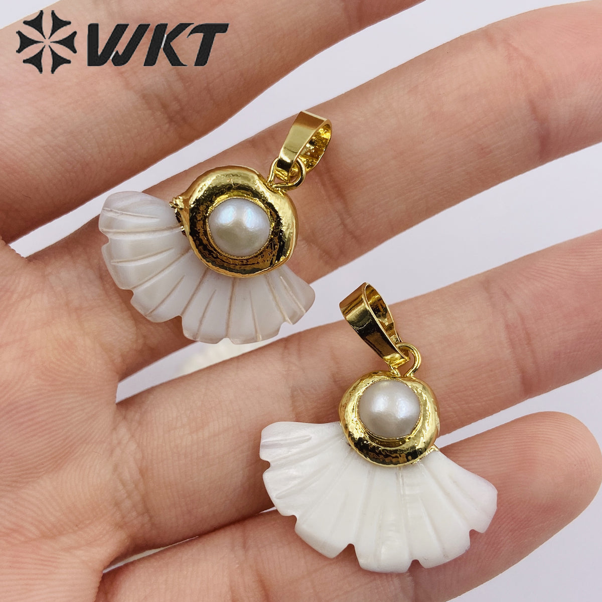 WT-JP344 WKT Classic Vintage Hot Selling Fan Design Freshwater Pearl Luxury Scallop Shell Necklace Pendants for Daily