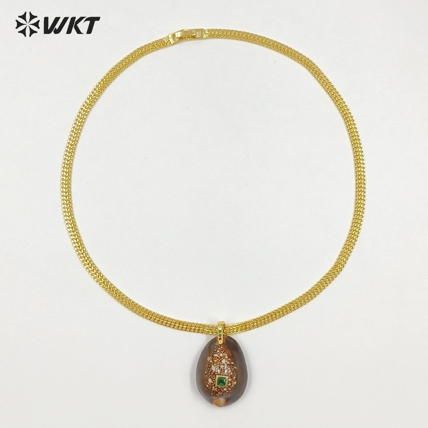 WT-JN386 Newest Minimalism Gold Electroplated Chain With Snow Mountain Cowrie Shell Pendant Necklace For Girl Summer Wearing