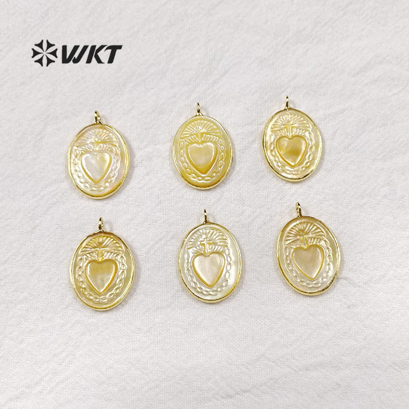 WT-JP055 Natural Shell With Mysterious Pattern Pendant for Women Necklace Making Oval Shape Gold Bezel Sea Shell Pendant