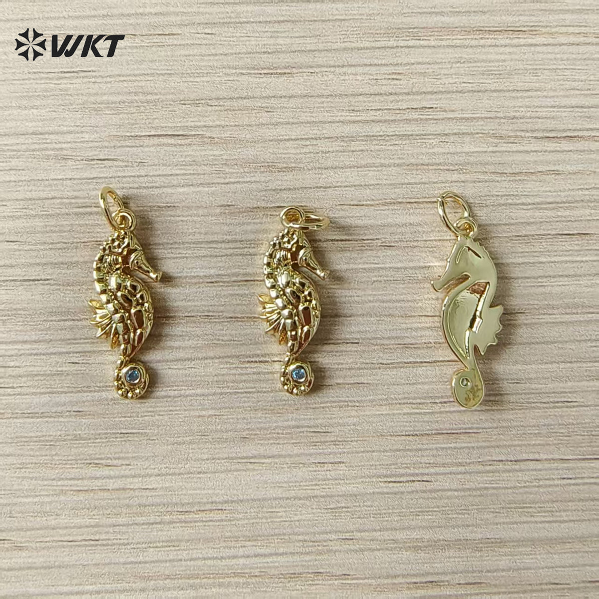 WT-MP324 Exquisite Gold Plated Yellow Brass And Zircon Ocean Series Seahorse Shape Metal Lovely Pendants As Handmade Findings