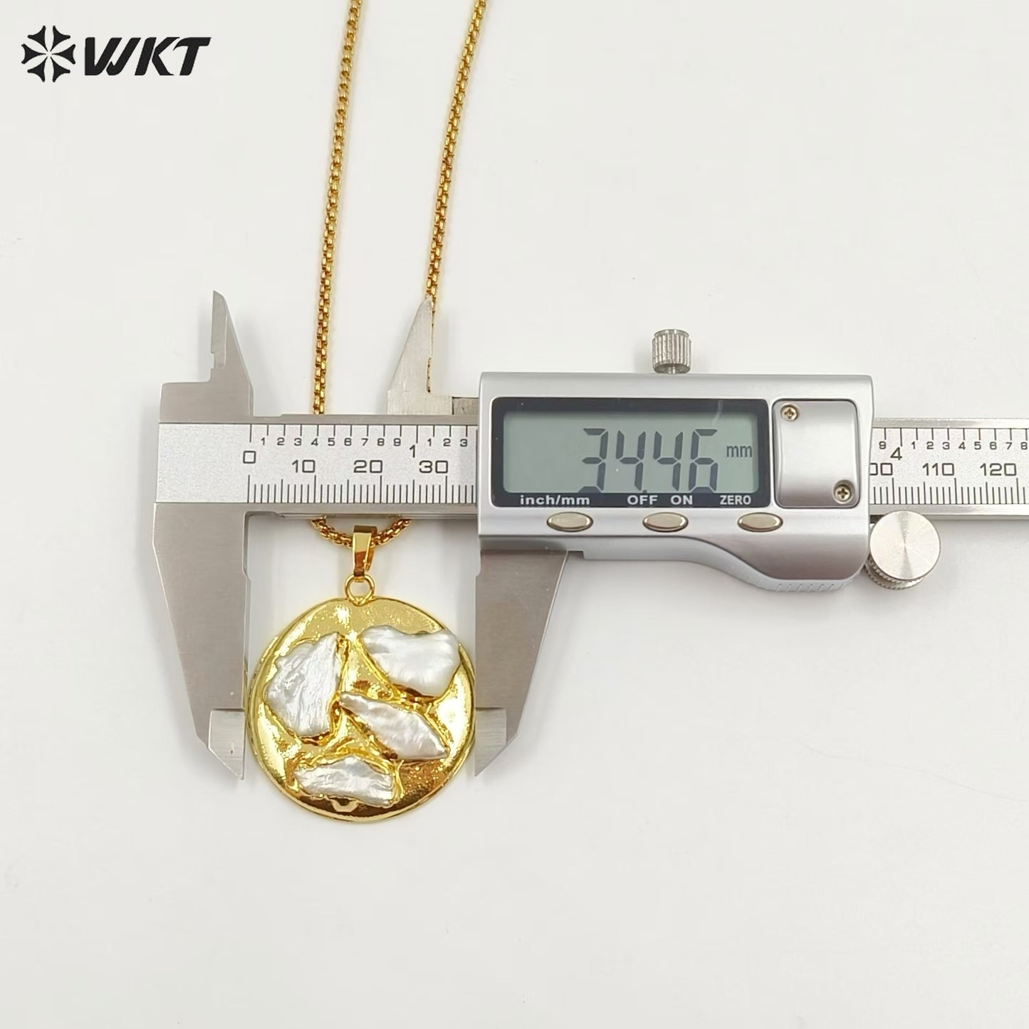 WT-JN306 Wholesale High Quality Attractive 18K Gold Plated Round Large Freshwater Pearl Unisex Necklace for Daily Decoration