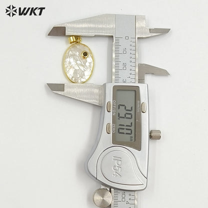 WT-JP491 Newest Design Gold Plated Zircon Setting In MOP Shell Pendants With Different Sizes For Women Simple Necklace DIY