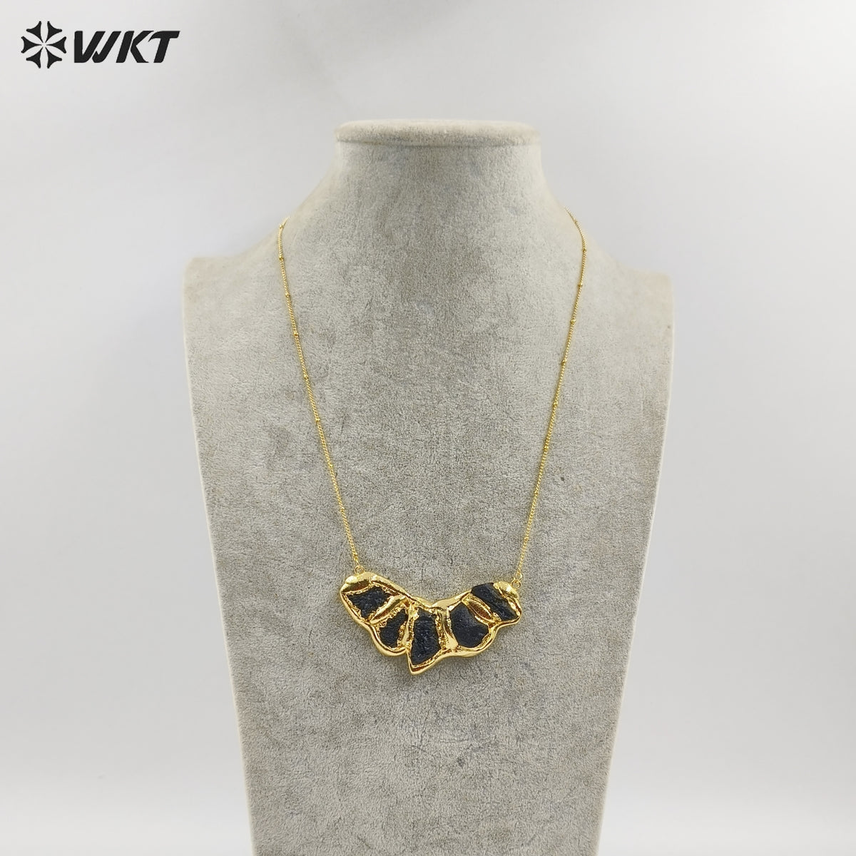 WT-N1476 New Design Popular Hand Made 18k Real Gold Plated Natural Black Meteorite Stone Pendant Necklace