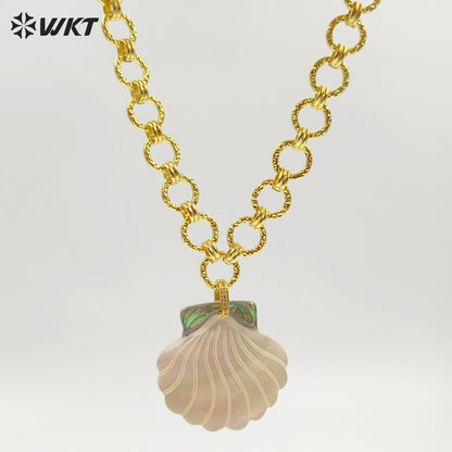 WT-JN398 Wonderful Design Gold Electroplated Thick And Thin Chain Splicing With Shell Pendant Necklaces As Women Fashion Jewelry