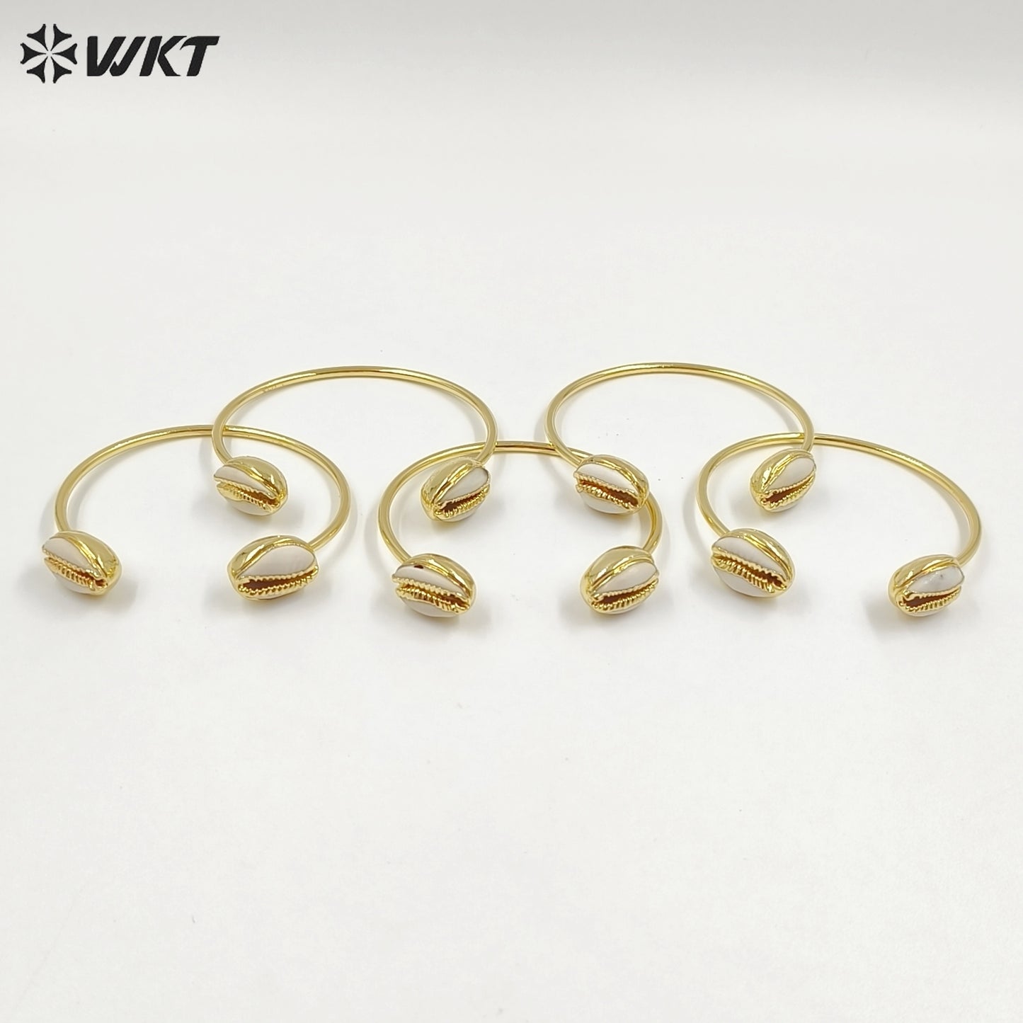 WT-B197 18K Gold Plated Double Shell Bracelet Bangle Fashion Natural Double Cowrie Shell Bangle for Summer Holiday
