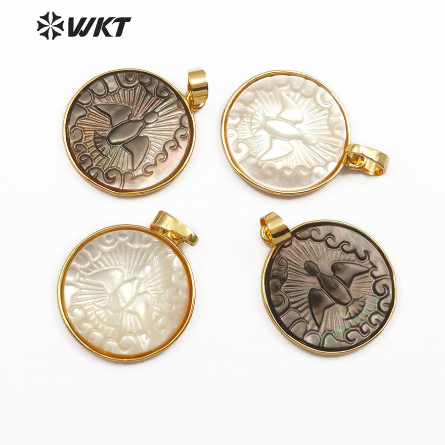 WT-JP091 Round Shape Gold Pendant With Bird Pattern in White Black Color Dainty Carved Shell Jewelry Natural Pearl Shell Pendant