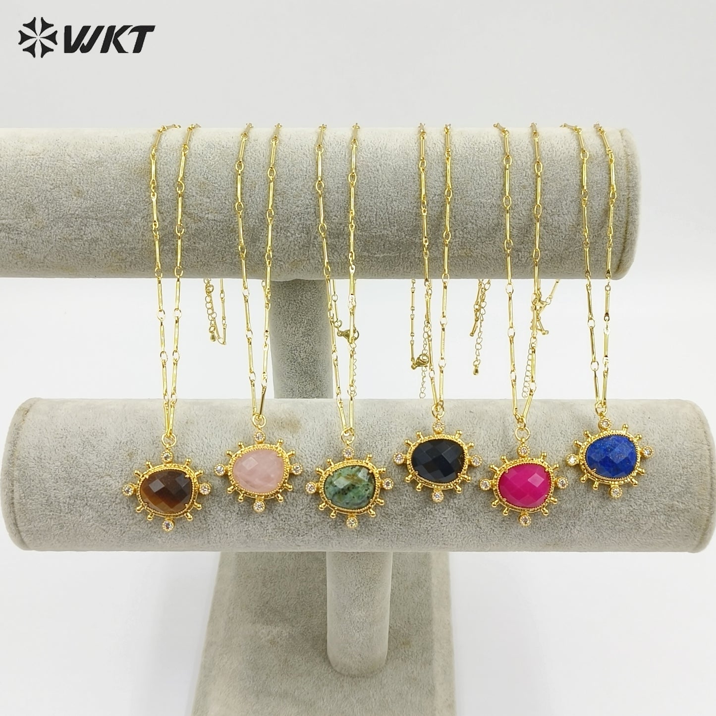 WT-N1526 Wholesale Delicate Gold Plated Various Natural Gemstones Pendant Necklaces For Female Daily Decorative Jewelry