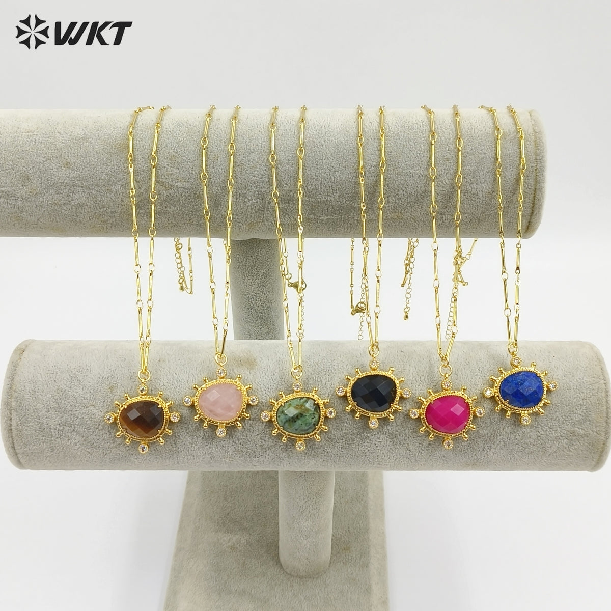WT-N1526 Wholesale Delicate Gold Plated Various Natural Gemstones Pendant Necklaces For Female Daily Decorative Jewelry