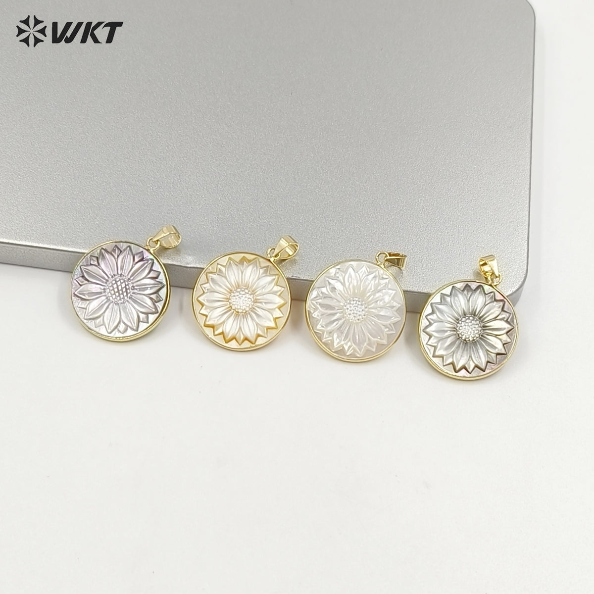 WT-JP417 Lovely Pretty Handmade Carved Natural Sea Shell Round Sun Flowers Jewelry Pendants For Friend gift
