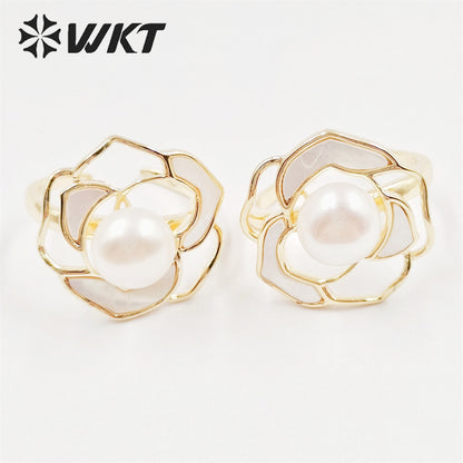 WT-MPR041 Wholesale New Fashion Rose Flower Pearl Ring Gorgeous MOP Shell Pearl Ring in 18k Real Gold Plated Jewelry Ring