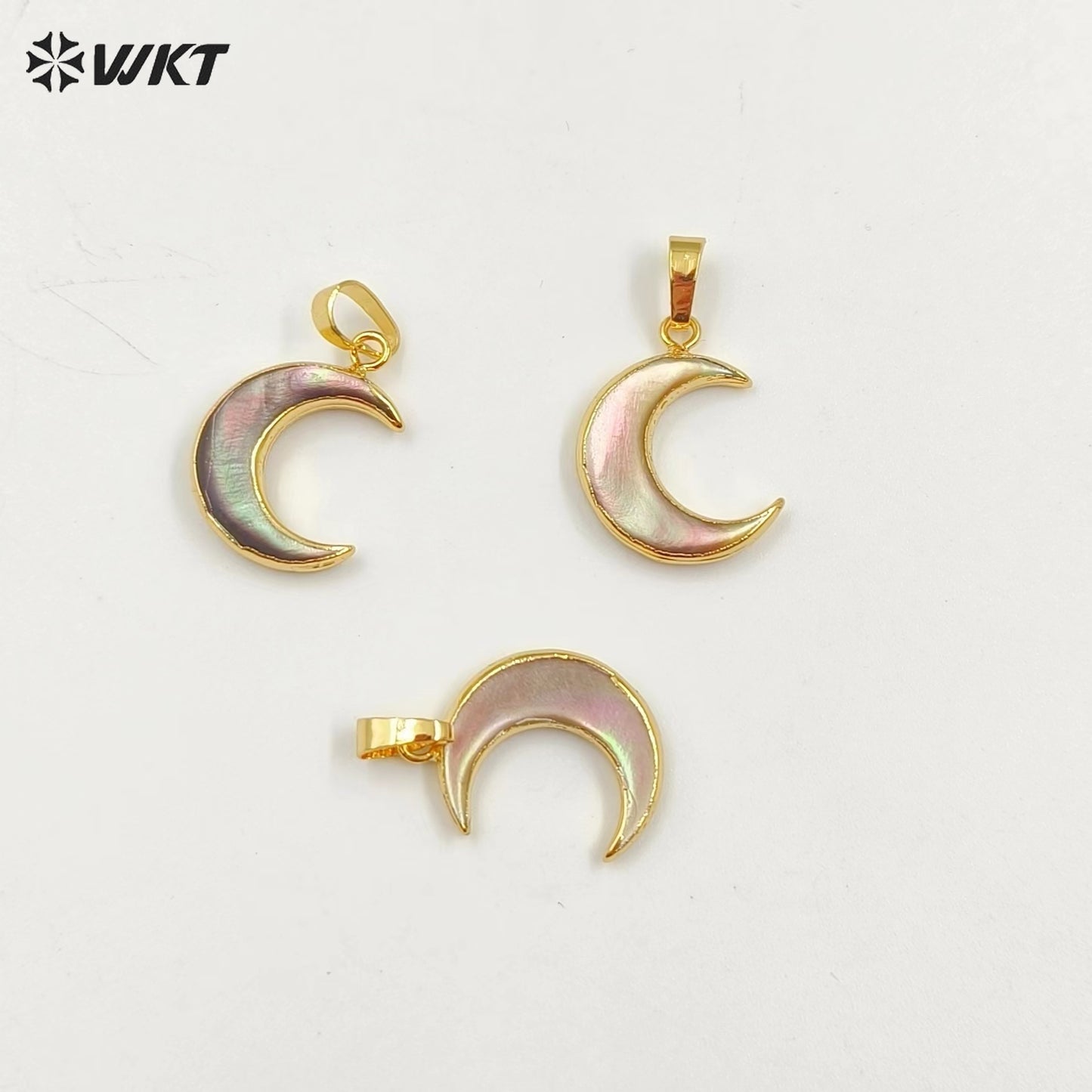 WT-P955 Wholesale 20mm Natural Moon Shell Jewelry Pendant,New Design Grey Shell Pendant With Gold Plated for Necklace