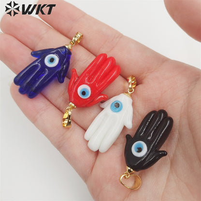 WT-P1886 Wholesale Trendy Simple Women Fashion Hand Charm Pendants Popular Gold Energy Turkey Eye Ceramic Hand Pendant