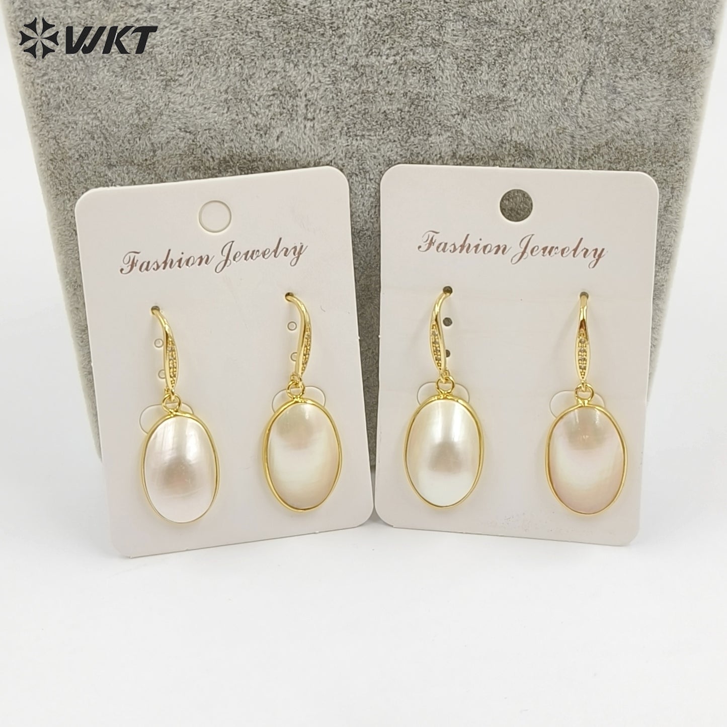 WT-MPE183 Trendy Elegant Gold Electroplated Oval Smooth Mabe Shell Women Earrings For Friend Good Quality Jewelry Gifts