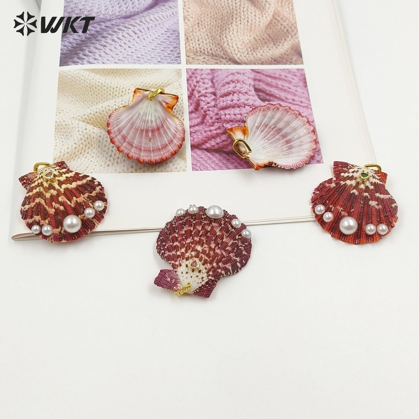 WT-JP501 Wonderful Vintage Pearl And Natural Oil Painting Shell Gold Pendants For Lady Fashionable Necklaces DIY Findings