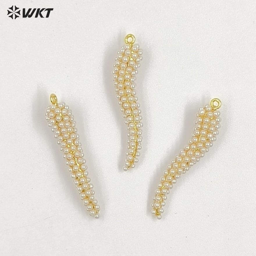 WT-MP317 Lovely Little Charm Gold Plated Brass With Artificial Pearl Hot Pepper Shape Pendant For Necklace Jewelry Handmade