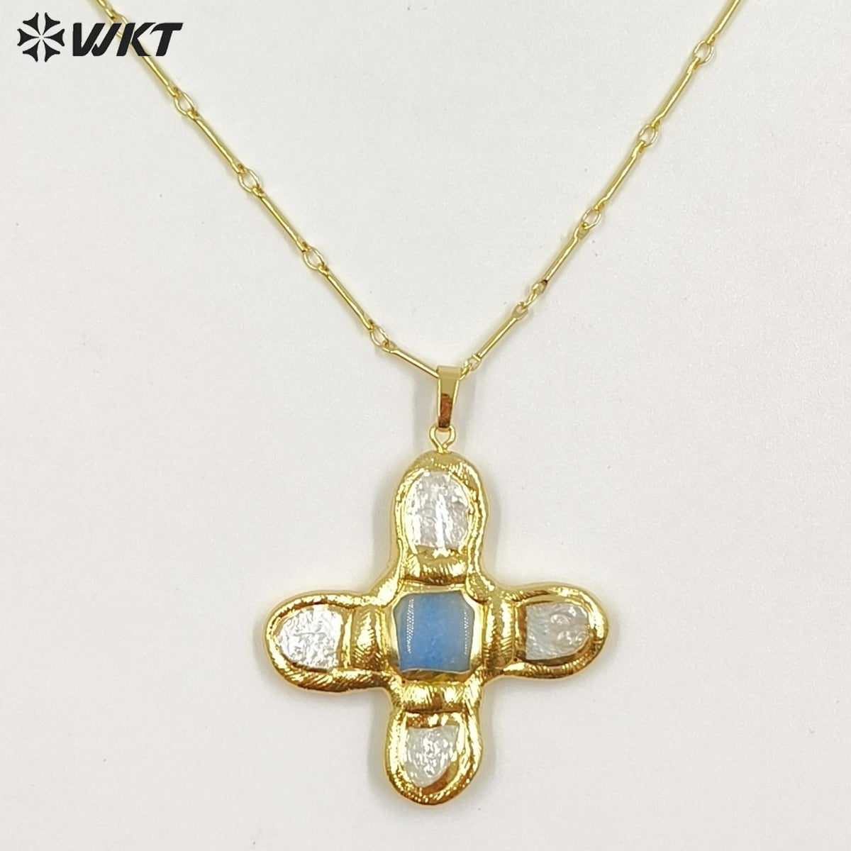 WT-JN169 Wholesale New Fashion Trendy Pearl Cross Shape Turquoises Pendant Necklace Gold Electroplated Necklace Green Stone