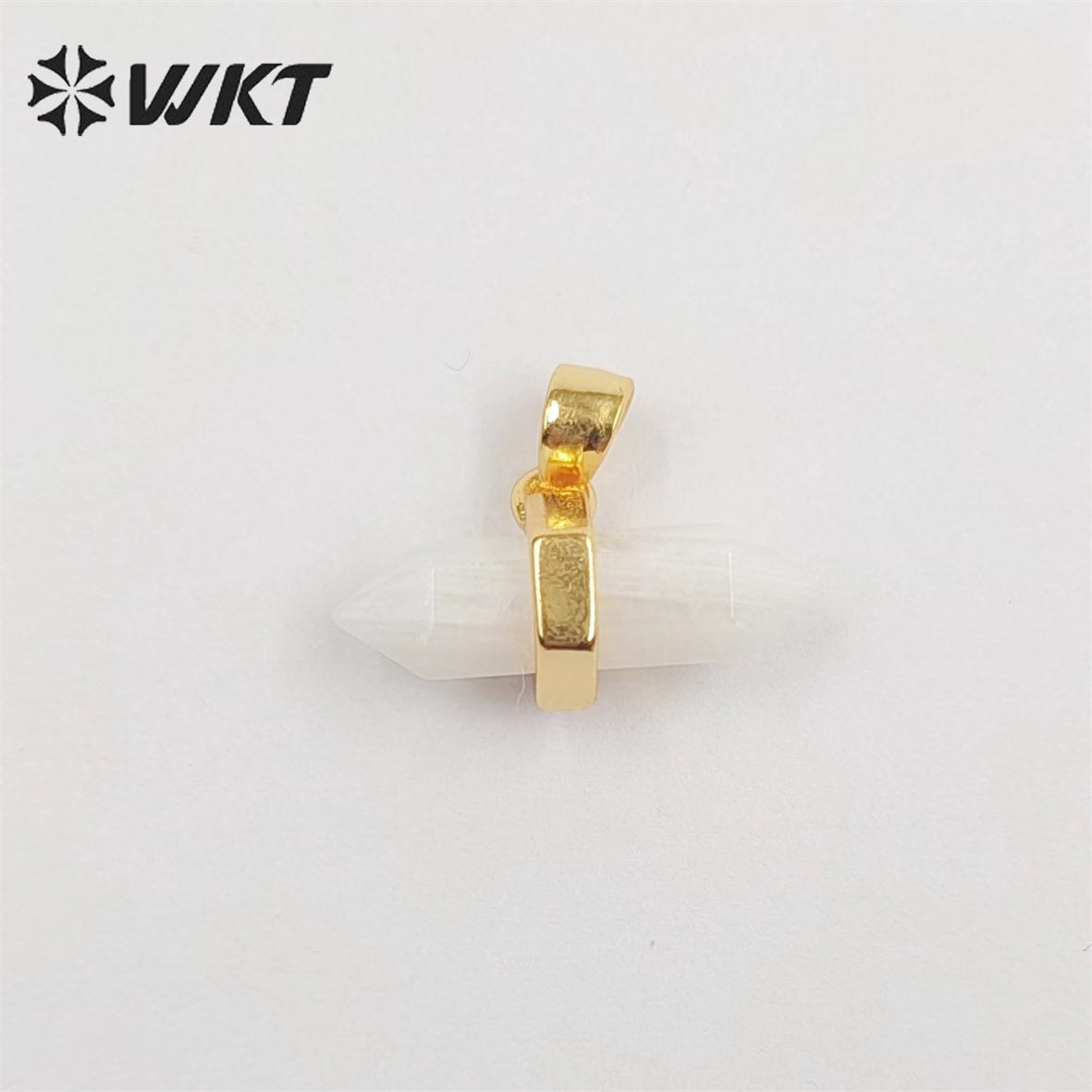 WT-P1902 Wholesale New Delicate Precious Gemstone Double Point Stone Charms Energy Healing Quartz Point Pendant