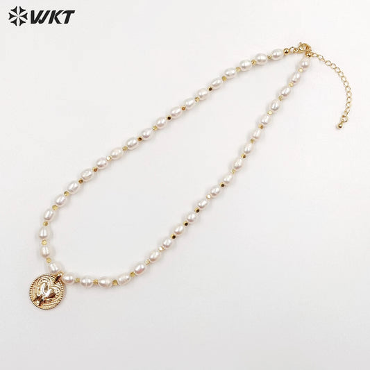 WT-JN135 Populared Round Coin Medal Pearl Chocker Necklace Fashion Dream Girl Natural Freshwater Pearl Necklace As Gift