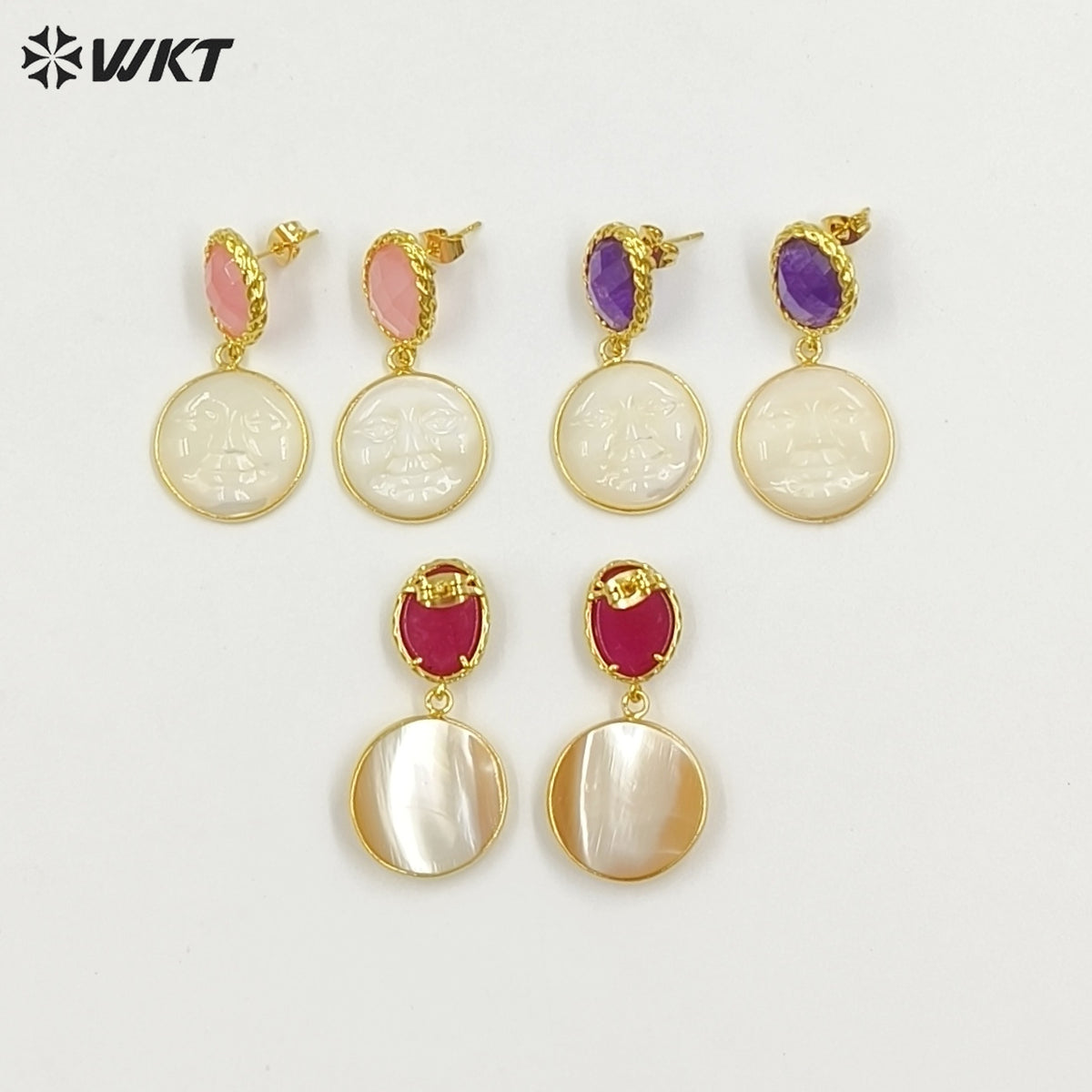 WT-MPE192 Unique Style Gold Plated Natural Jade And Shell Carved Face Shape Pendant Earrings For Female Special Party Gift