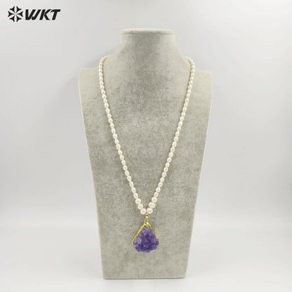 WT-JN259 Amazing Gorgeous Winter Rice Pearl With Big Natural Raw Druzy Amethyst Stone Necklace for Sweater