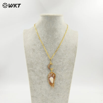 WT-JN308 New Design Fantastic 18K Gold Plated Moon Leaf Shaped Irregular Natural Shell Necklace for Women As Anniversary Gift
